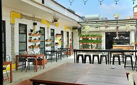 Yakety Yak Hostel